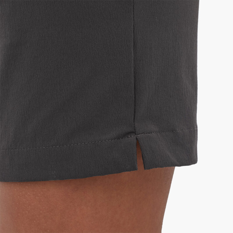 Patagonia Women's Skyline Traveler Shorts - 8"